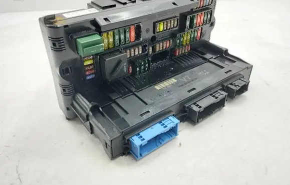 BMW 5 F10 F11 Fuse module 9252815 04867303 317033442