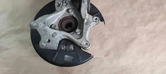 Cadillac XTS Stub axle 