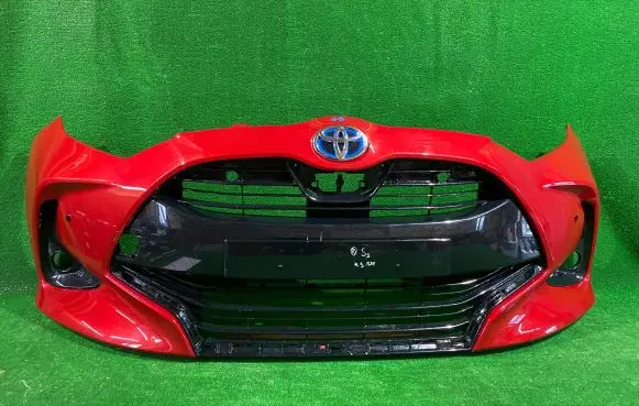 Toyota Yaris XP210 Front bumper