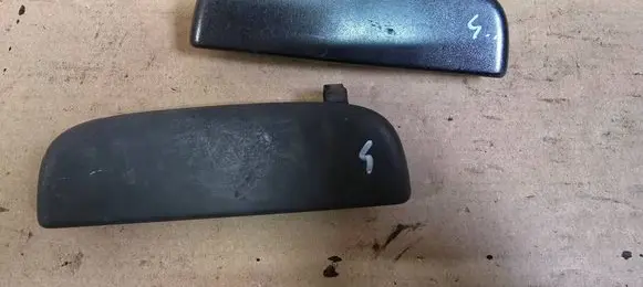 Suzuki Ignis Front door exterior handle 8282083E00 8281083E00