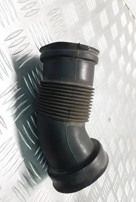Opel Astra H Air intake duct part 55558369
