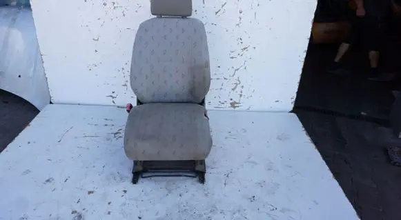 Volkswagen II LT Front driver seat FOTELSTELARZKANAPA