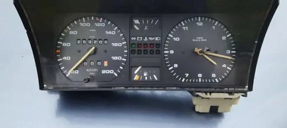 Volkswagen Jetta II Speedometer (instrument cluster) 191919033MD