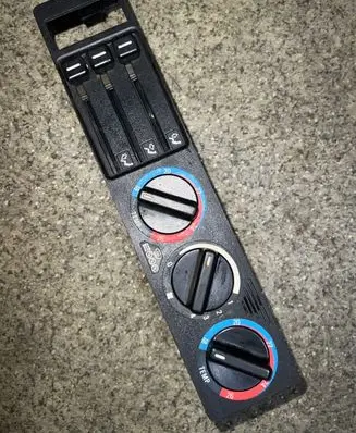 BMW 5 E34 Climate control unit 1391378 1391379
