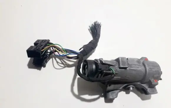 Volkswagen PASSAT B5 Ignition lock contact 4b0905851