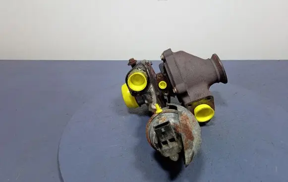 Opel Insignia A Turbo system vacuum part 55570748