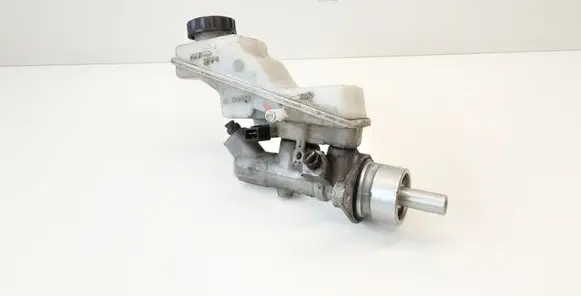 Toyota Avensis T250 Master brake cylinder 25113379