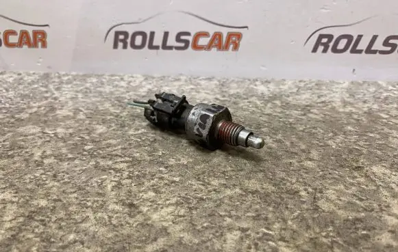 Opel Insignia A Reversing light switch sensor 55577819