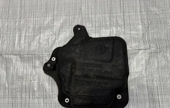Renault Kangoo II Timing belt guard (cover) 135910360R