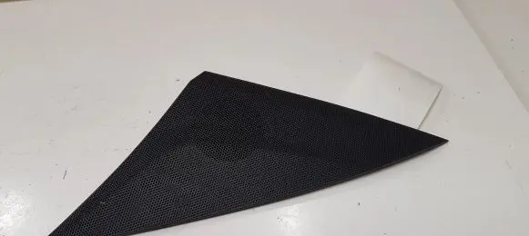 Front door high frequency speaker