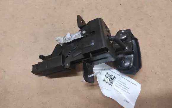 KIA Sorento Tailgate window lock/catch/latch 871303E000
