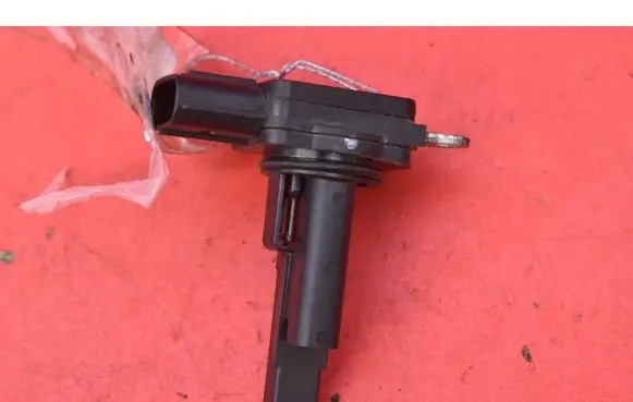 Toyota Auris E180 Mass air flow meter 222040V020