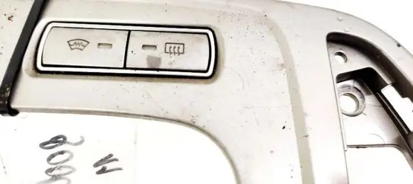 Ford Mondeo MK IV Windscreen/window heater switch 18K574AD
