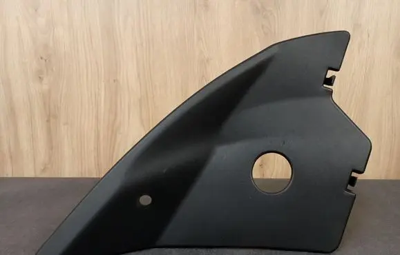 Headlight/headlamp mounting bracket
