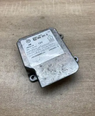 Volkswagen PASSAT B5.5 Airbag control unit/module 1C0909605B 5WK43124