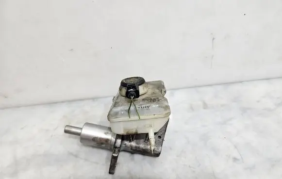 Audi A4 S4 B8 8K Master brake cylinder