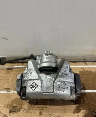 Renault Clio V Front brake caliper