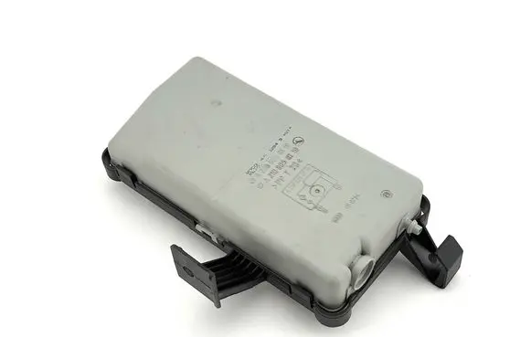 Mercedes-Benz SL R230 Vacuum air tank A2208050119 2208050119