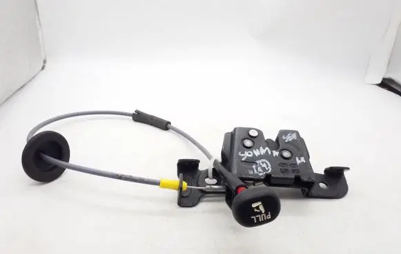 Hyundai Sonata Seat back rest lock catch Y130708