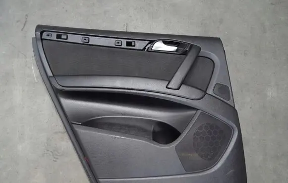 Audi Q7 4L Rear door card panel trim 4L0867305B