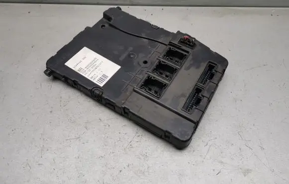 Renault Megane II Comfort/convenience module 8200309690