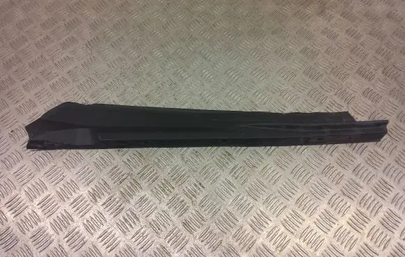BMW 3 G20 G21 Fender end trim 7419386