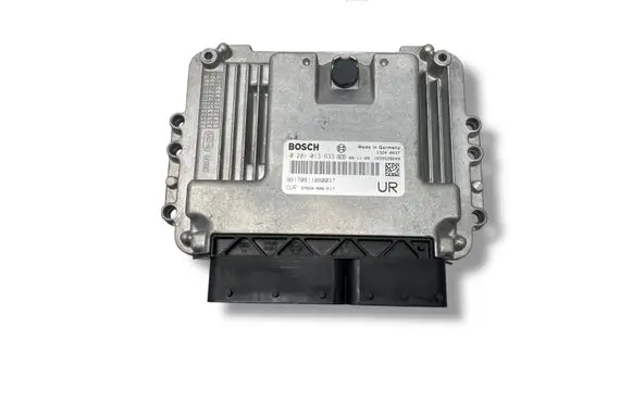 Honda CR-V Engine control unit/module 0281013633 37820R06E17 1039S28649