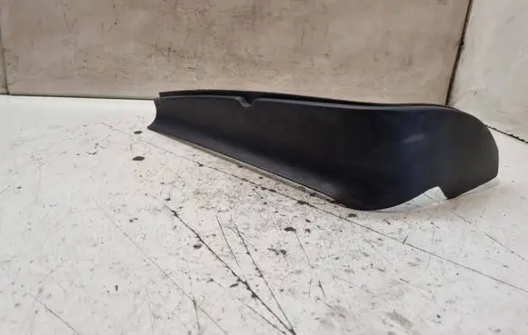 Volkswagen Touran I Rear/tail light trim molding 1T0945311