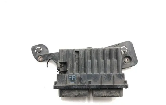 Opel Astra G Fan control module 09131730
