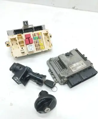 Fiat Bravo Engine ECU kit and lock set 51806260 4C36A5AAM 0281014476