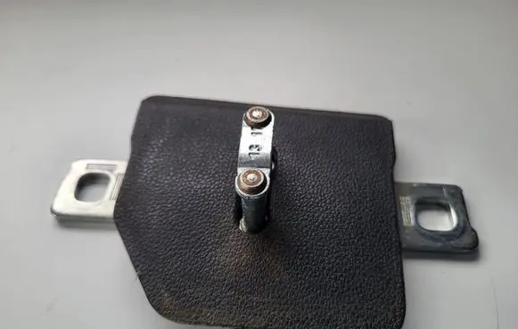 Skoda Octavia Mk3 (5E) Loading door lock loop/hook striker 