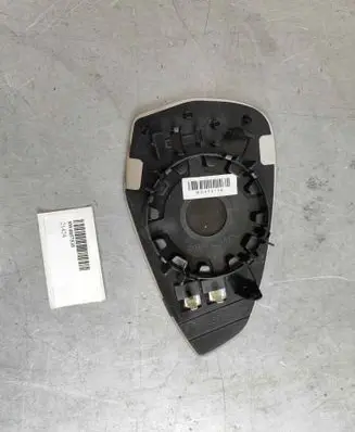 Audi A4 S4 B9 8W Wing mirror glass 8W0857535