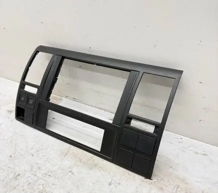Volkswagen Transporter - Caravelle T5 Radio/GPS head unit trim 7H6857237