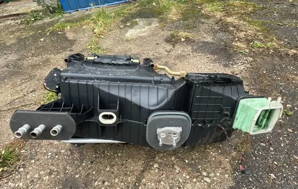 Interior heater climate box assembly