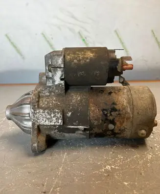 Mitsubishi Pajero Starter motor