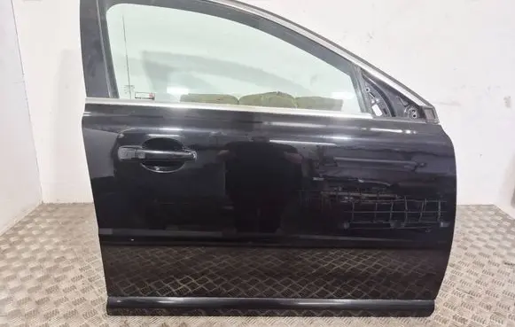 Volvo V70 Front door 