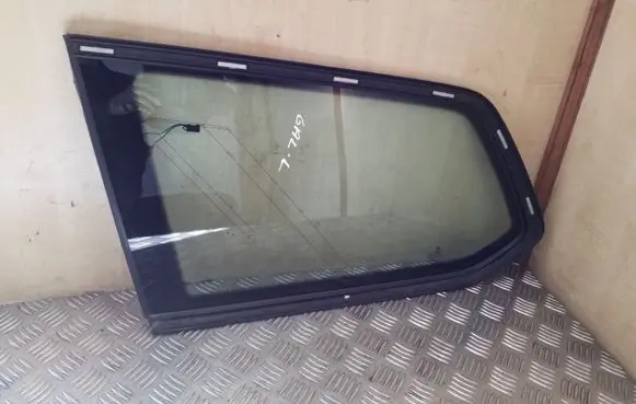 Volkswagen PASSAT B8 Rear side window 3G9845297BQ
