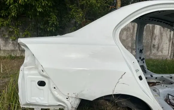Mitsubishi Lancer Evolution X Rear quarter panel 