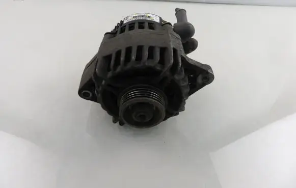 Suzuki Swift Cultus Generator/alternator 63321774 3140080E1