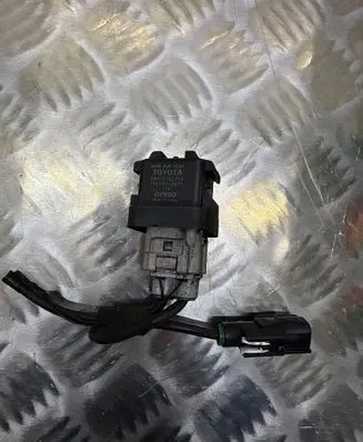 Toyota Auris E180 Glow plug pre-heat relay 2861067010 1567000671