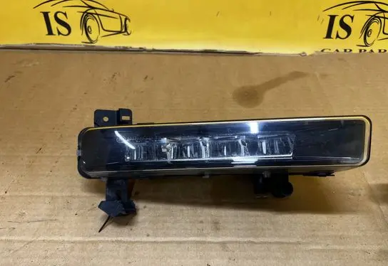 BMW 5 G30 G31 G38 Front fog light 63179477172 9477172