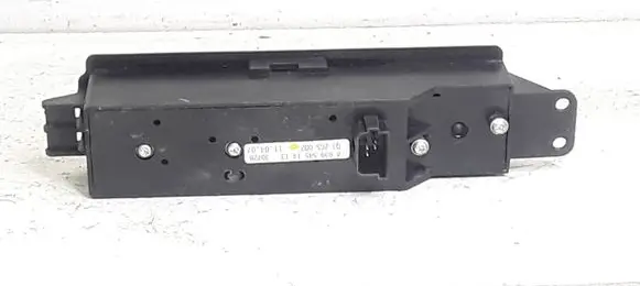 Mercedes-Benz Vito Viano W639 Electric window control switch A6395451413 03ZGS002 30728