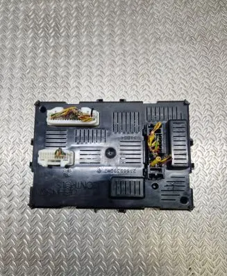 Nissan Note (E11) Comfort/convenience module 284B29U00A 00308784 281173409B