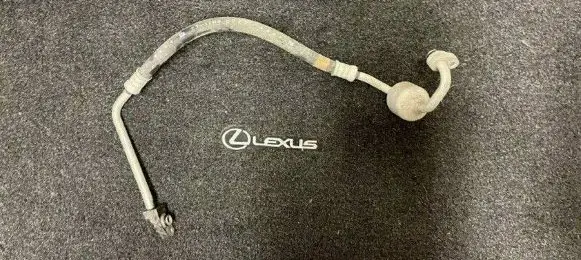 Lexus ES 300h Air conditioning (A/C) pipe/hose 8871133280