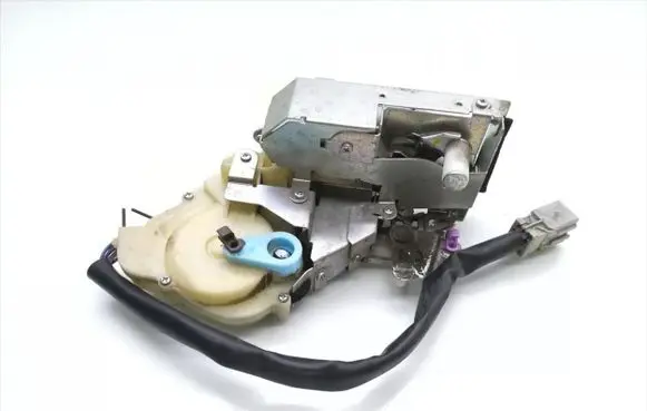 Honda Jazz Front door lock 070403