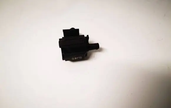 Tesla Model Y Sensor sj4s