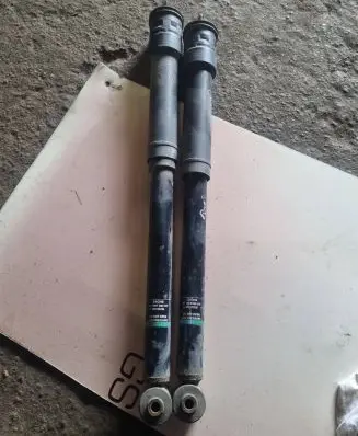 Mitsubishi Colt Rear shock absorber/damper MN125785 814901000210 814901000211