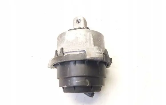 BMW 7 G11 G12 Engine mount bracket 6860477