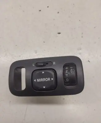 Toyota Yaris Wing mirror switch 5472A38