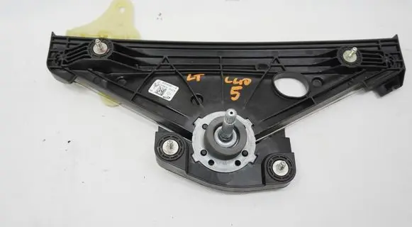 Peugeot 508 Rear window lifting mechanism without motor 827218155R